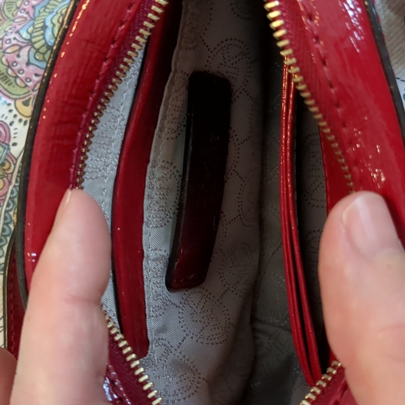 Michael Kors Red Saffiano Leather Jet Set Camera Crossbody Bag - Picture 5 of 6